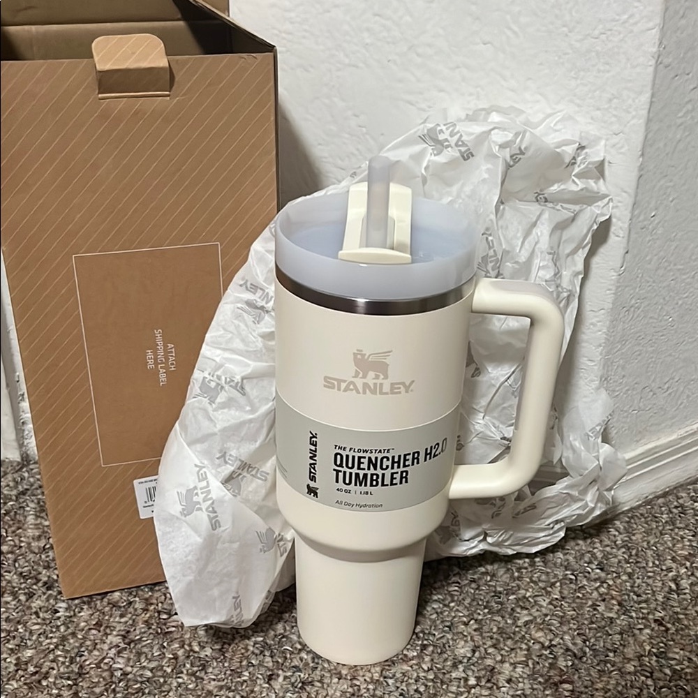 Stanley Quencher H2.0 Tumbler in Ivory